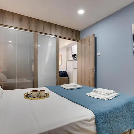 Atlantis Apartments 50M From Makenzy Seafront Larnaca Exterior photo