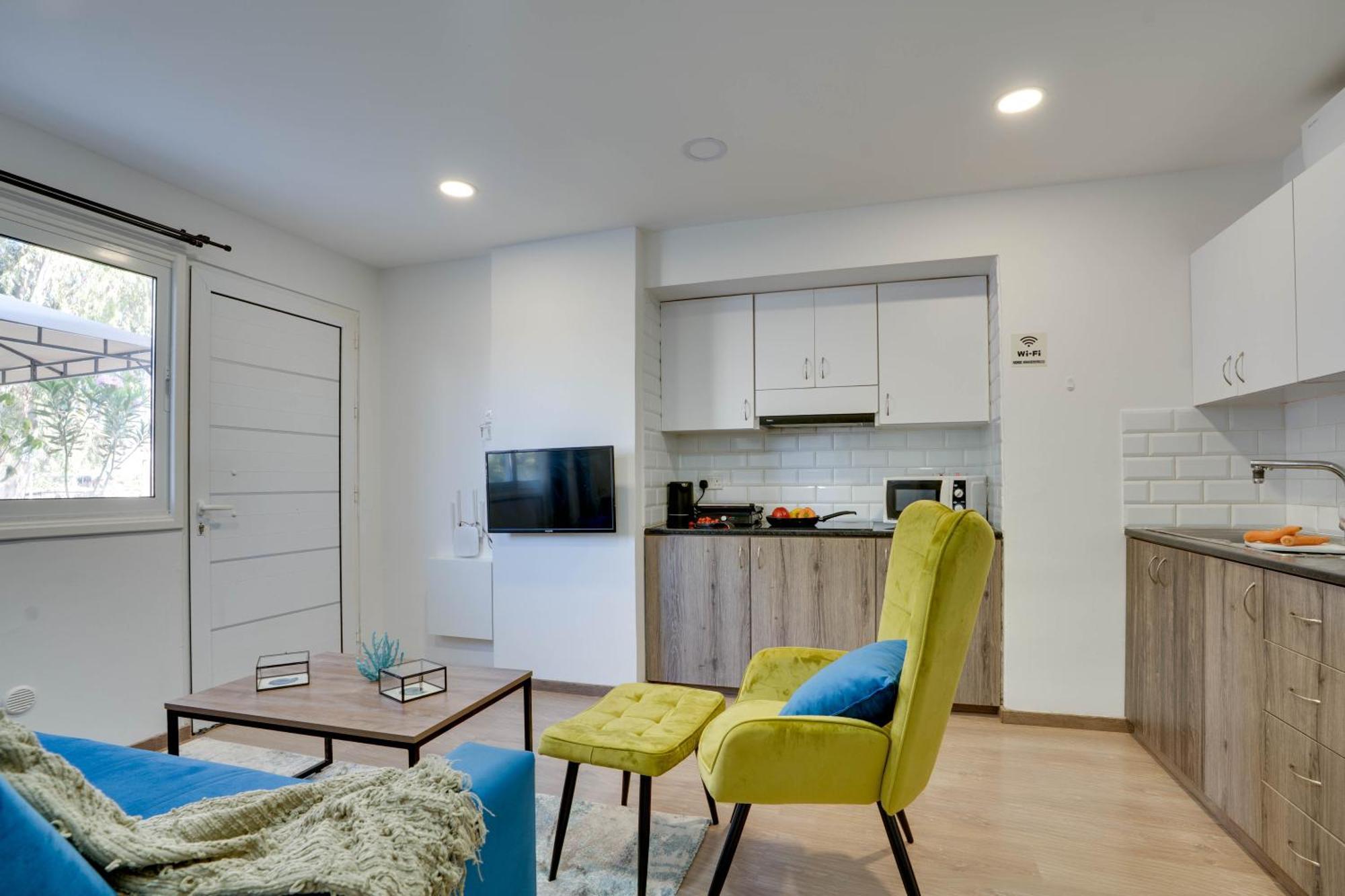 Διαμέρισμα Atlantis 50m From Makenzy Seafront *