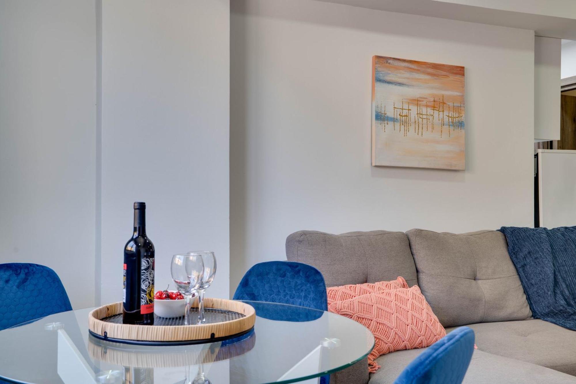 Atlantis 50m From Makenzy Seafront Διαμέρισμα