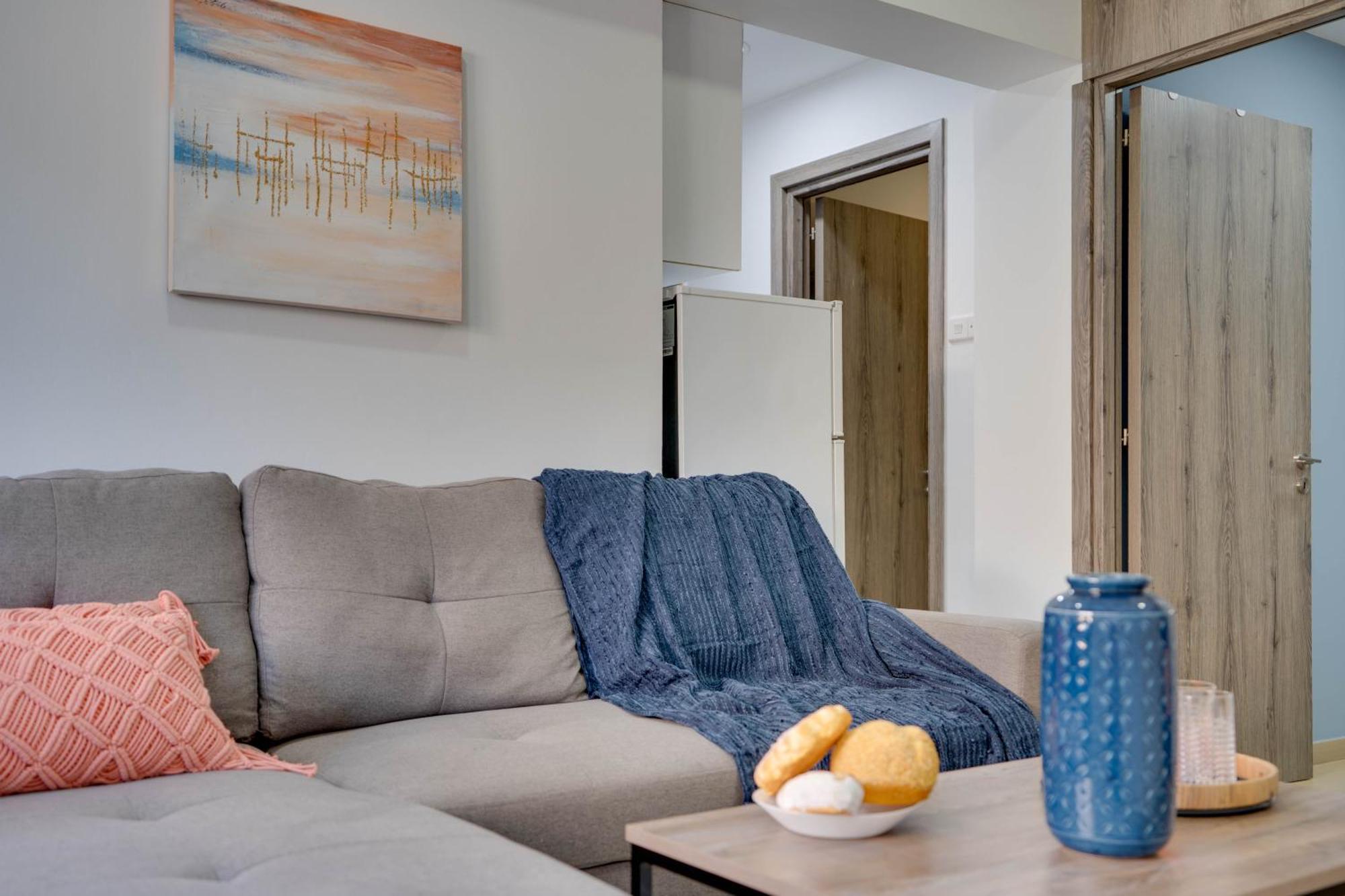 Atlantis 50m From Makenzy Seafront Apartman
