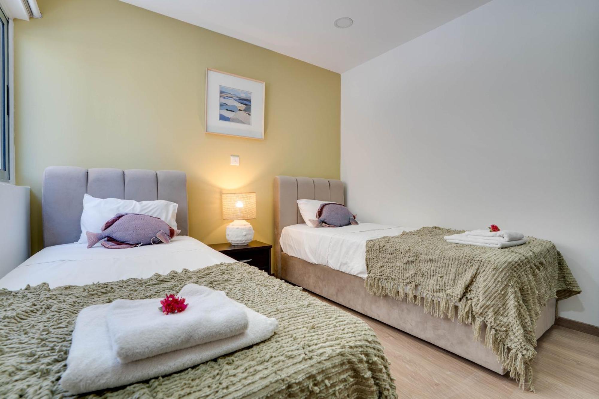 Apartman Atlantis 50m From Makenzy Seafront
