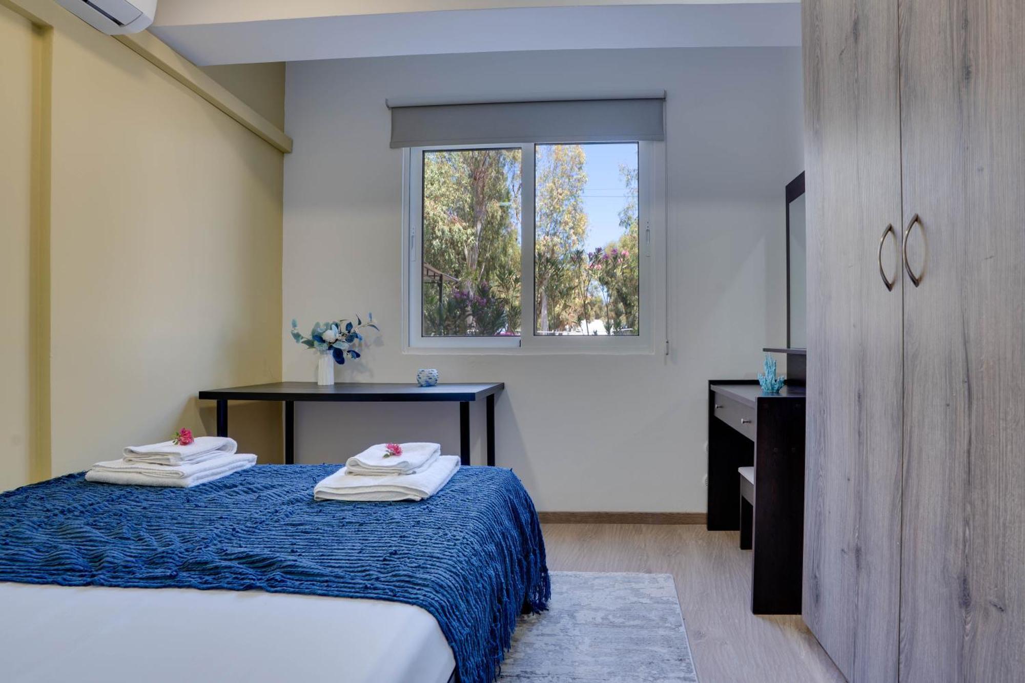 Atlantis 50m From Makenzy Seafront Apartman